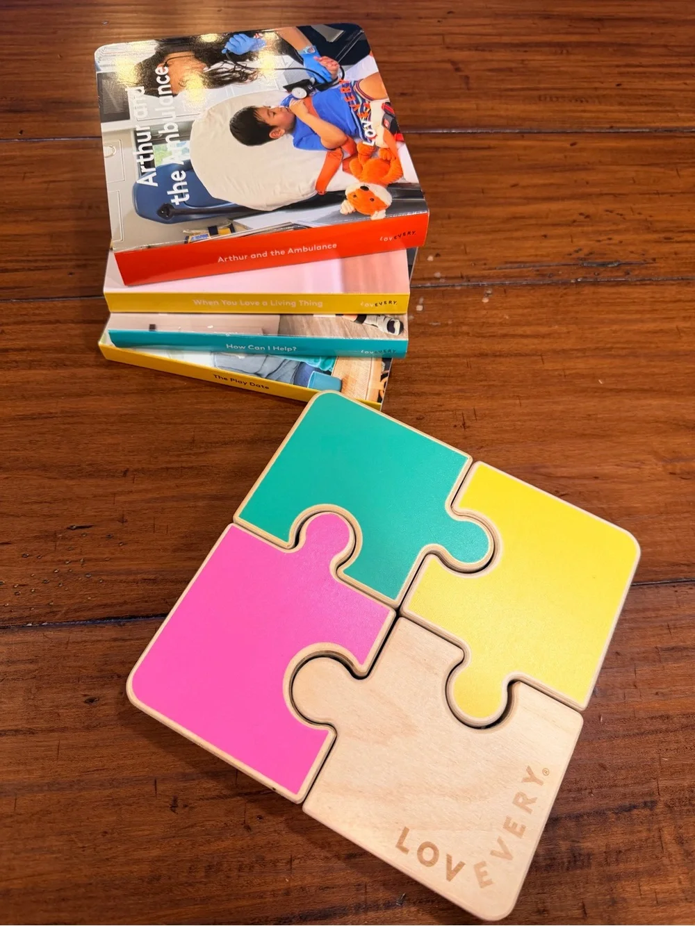 LOVEVERY: Books and puzzle set
